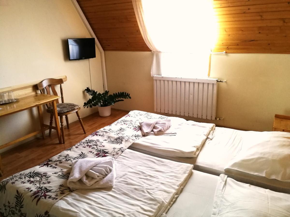 Hotel Korona Hajdúszoboszló 外观 照片